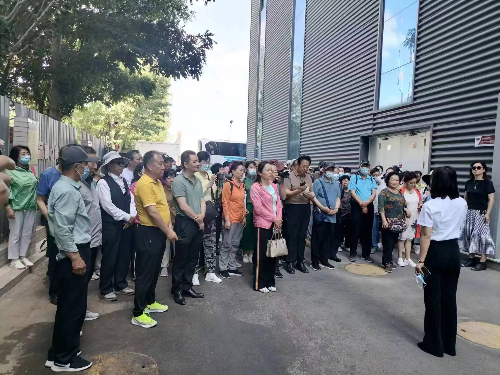 “学思想 守初心 银辉展风采”学会参观采风活动.jpg